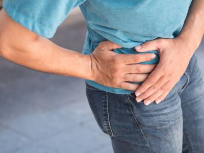 Dolore all’anca: cause e rimedi (che funzionano davvero)