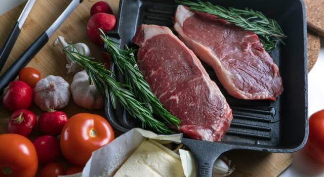 Sì, esistono dei trucchi per rendere la carne più tenera (e funzionano davvero)