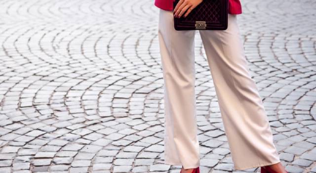 Pantaloni larghi 2020: i modelli must have e le scarpe da abbinare