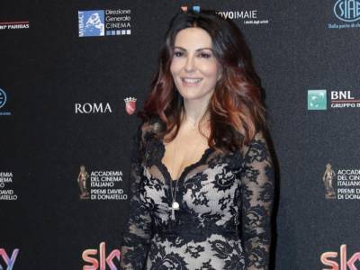 Chi sono gli stilisti preferiti di Sabrina Ferilli? Ecco chi potrebbe vestirla al Festival di Sanremo 2022
