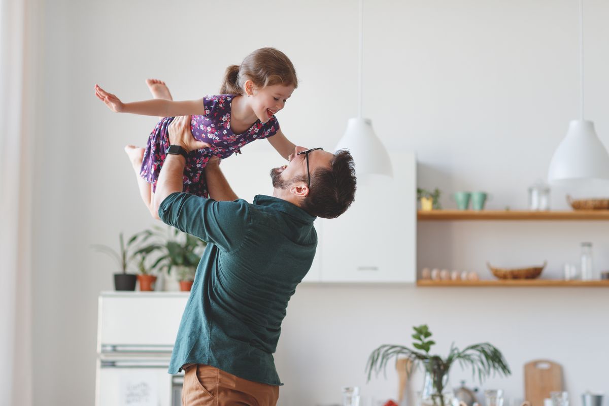 Padre e figlia a casa