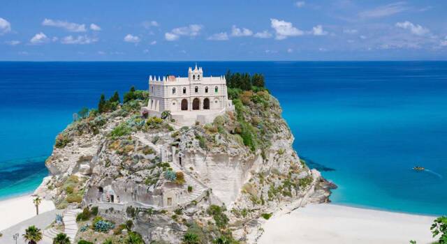 Vacanze in Calabria, tra  turismo e buona cucina: i luoghi più belli da visitare