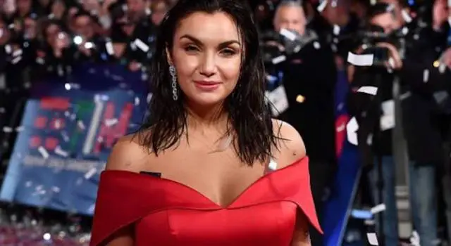 Gf Vip, Elettra Lamborghini diffida la sorella Ginevra. Lei: “Chiedo scusa”