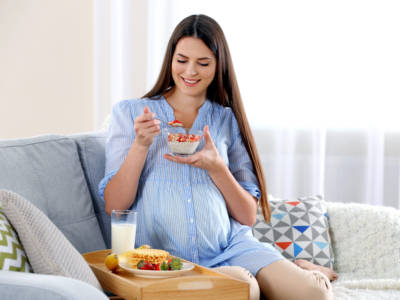 È possibile mangiare le fragole in gravidanza?