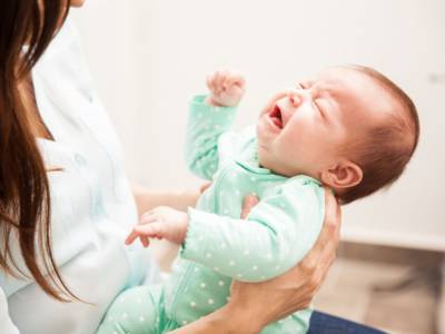 Quali sono i sintomi e le cure del reflusso nei neonati?