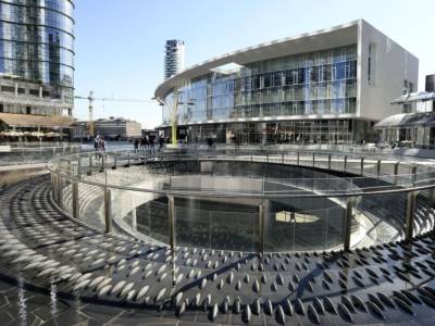 Piazza Gae Aulenti, Milano