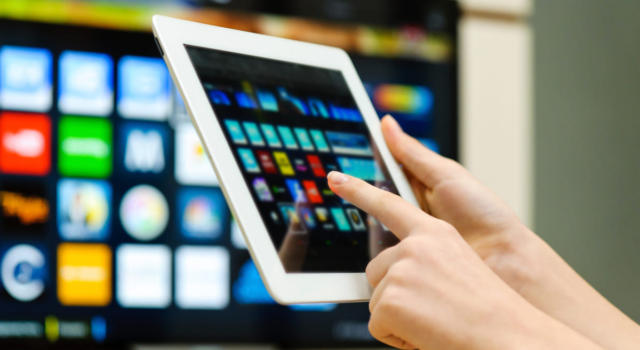 Come si collega un tablet alla tv?