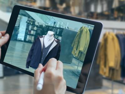 Campagna collezione estate 2021 Prada