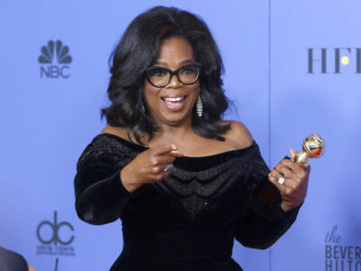 Chi è Oprah Winfrey, la ‘regina dei media’ che ha intervistato Harry e Meghan