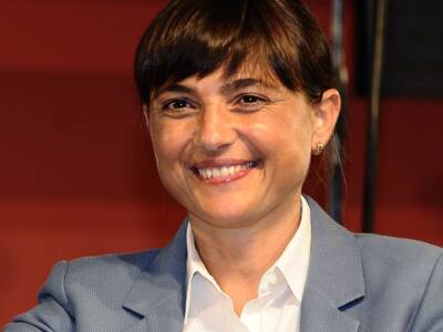 Chi è Debora Serracchiani, avvocatessa e politica italiana