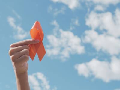 Nastro arancione per la consapevolezza della leucemia