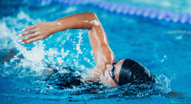 Nuoto: benefici a 360° (per corpo e mente)