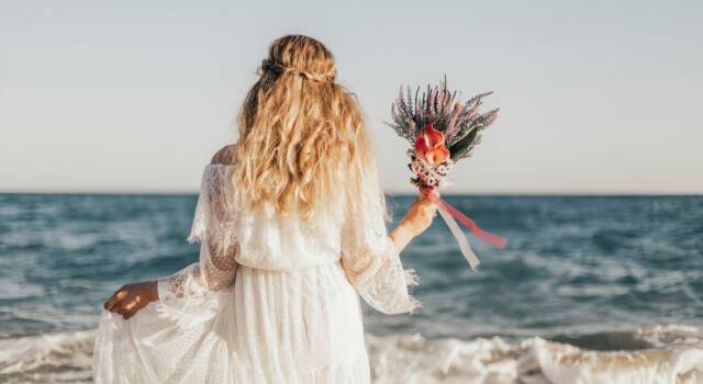 Abiti da sposa 2021: il modello low cost in viscosa di Ovs wedding
