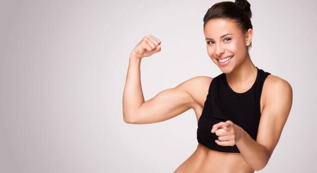 Come dimagrire le braccia: gli esercizi più efficaci