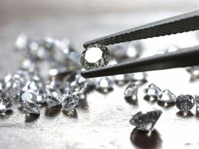 All’asta i bracciali di diamanti di Maria Antonietta: il loro valore