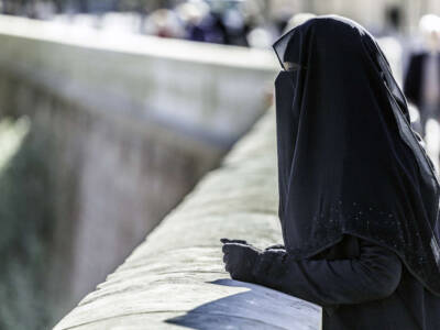 donna afghana niqab