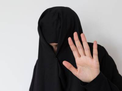 L’appello disperato di una donna afghana: “Aiutatemi a fuggire, temo per la mia vita”