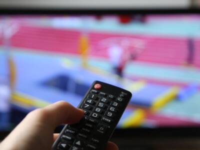 DVB-T2, nuovo digitale terrestre: cosa cambia dal 20 ottobre, bonus e tv compatibili