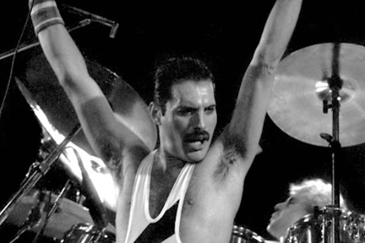 In vendita la villa di Freddie Mercury a Londra: il prezzo è sorprendente