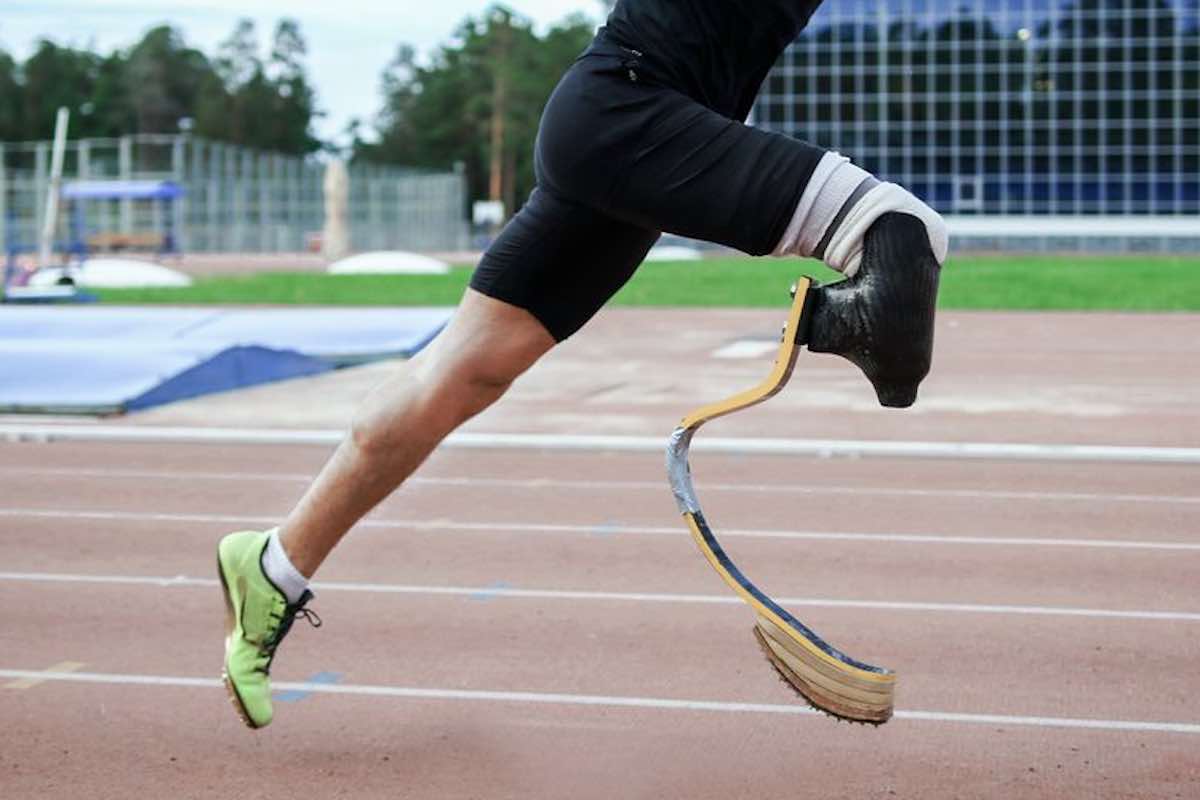 Atleta disabile protesi