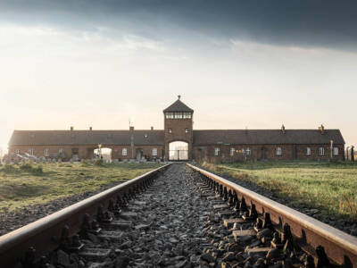 Binario treno Auschwitz Birkenau