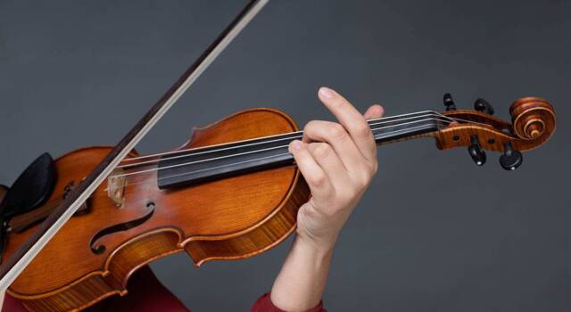 Quello che non sai sulla violinista Ksenia Milas: la carriera, la vita privata e le curiosità