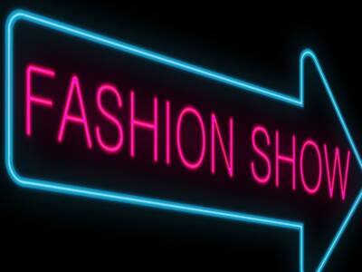 L’energia di Versace alla Milano fashion week, nella collezione 2016 – VIDEO