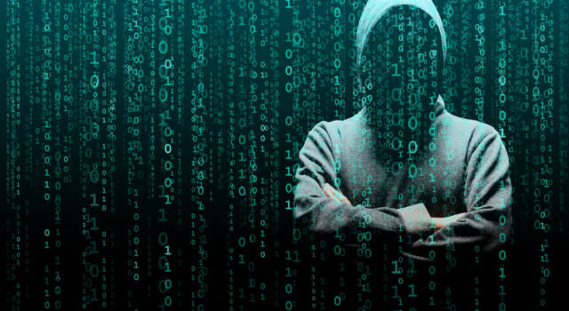 Chi è Anonymous, il collettivo di hacker intervenuto contro Putin per difendere l&#8217;Ucraina in guerra