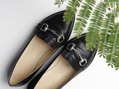 mocassini neri con morsetto