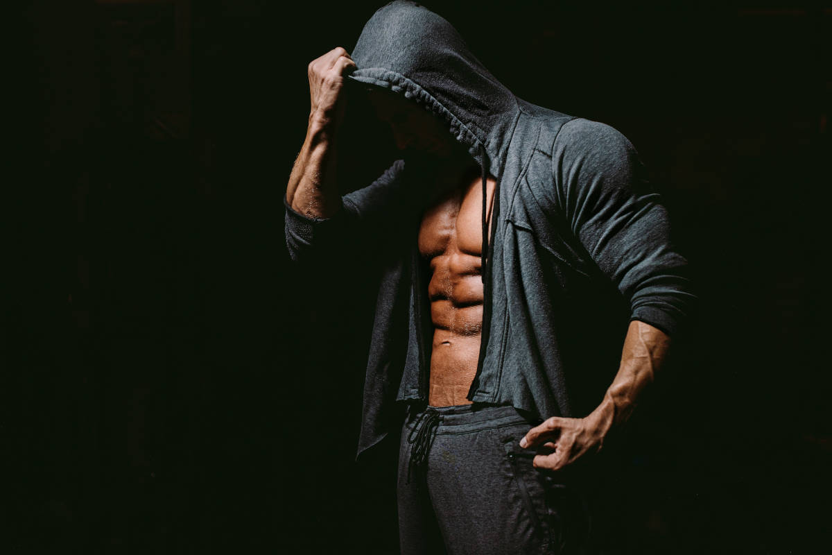 Uomo modello fitness bodybuilder