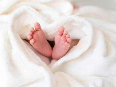 Igiene del neonato: come fare il bagnetto al bimbo