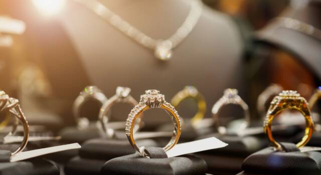 Ferragamo Jewels presenta la nuova collezione dei suoi iconici gioielli