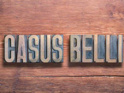 lettere legno casus belli