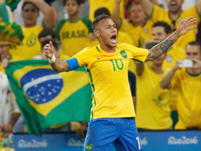 Chi è Neymar, il calciatore brasiliano paragonato al mito di Pelé