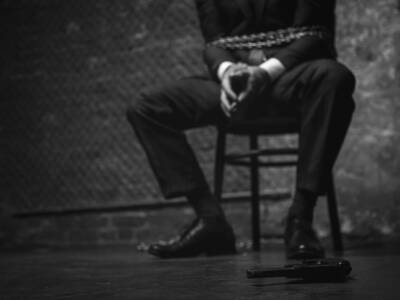 Rapimento, prigioniero, pistola