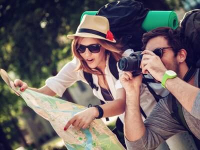 turisti foto cartina