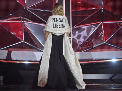 Chiara Ferragni sanremo 2023 pensati libera