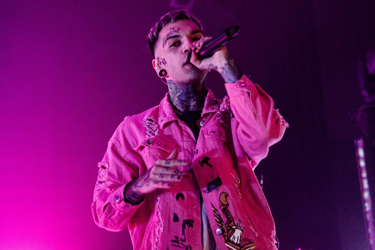 Gionnyscandal si esibisce dal vivo all’Alcatraz