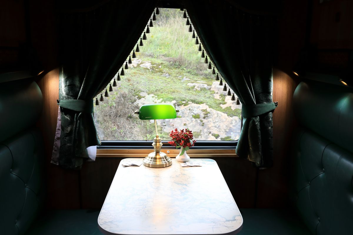 posti sedere carrozza locomotiva treno