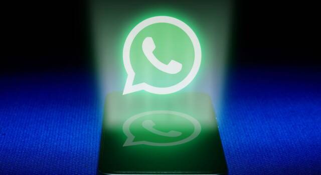 WhatsApp: la funzione per silenziare le chiamate sconosciute contro spam e truffe