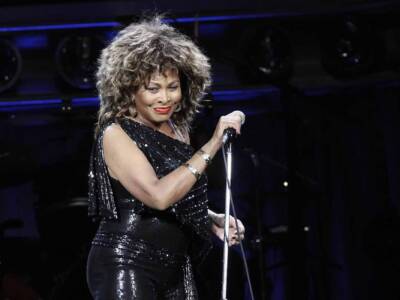 Addio a Tina Turner: la malattia di cui soffriva