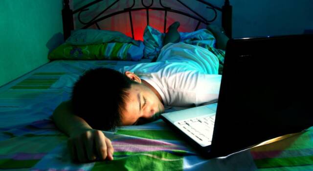 Aumentano i disturbi del sonno tra i giovani a causa della pandemia da Covid