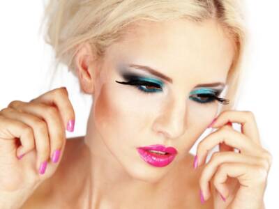 Make up azzurro estate