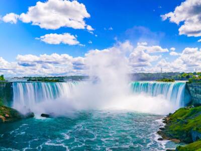 Perché le cascate del Niagara non si ghiacciano mai?