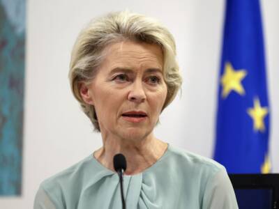 Ursula von der Leyen: chi è la prima donna presidente della Commissione Europea