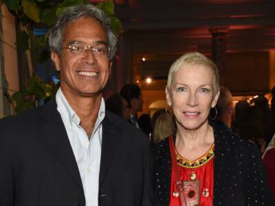 Mitchell Besser e Annie Lennox