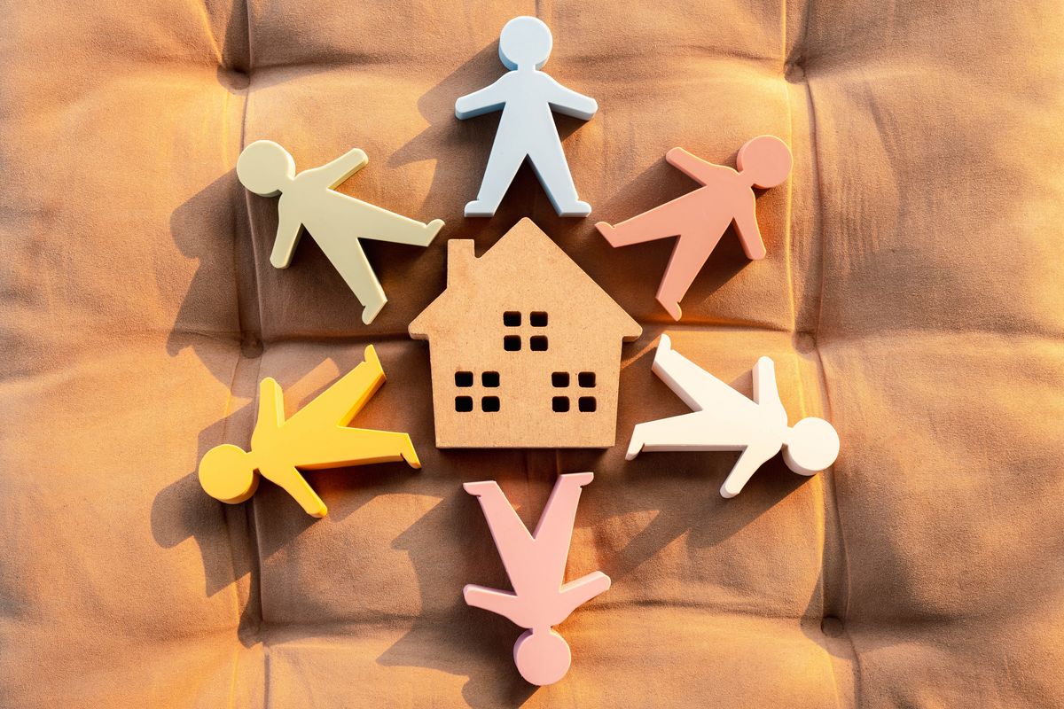 casa legno omini cerchio