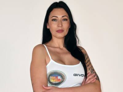 Tonia Romano, Credits Comunicato Stampa Al via la nuova edizione de “L’isola dei famosi”