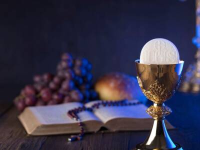 ostia bibbia rosario calice