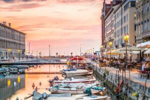 Barche sul Canal Grande di Trieste